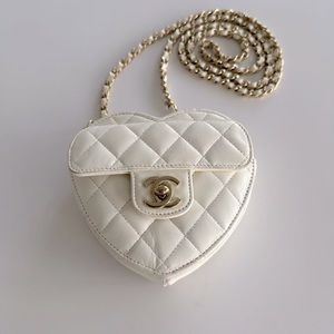 MINI HEART CHANEL- WHITE LAMBSKIN